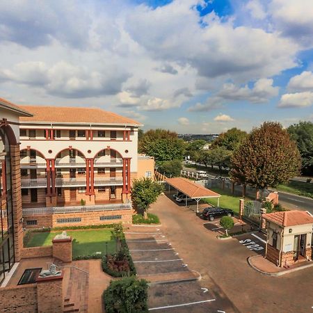Westay Timessquare Apartments Sandton Exterior photo