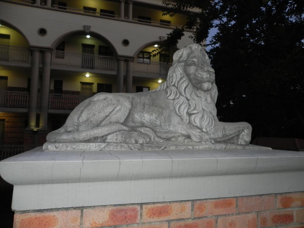 Westay Timessquare Apartments Sandton Exterior photo