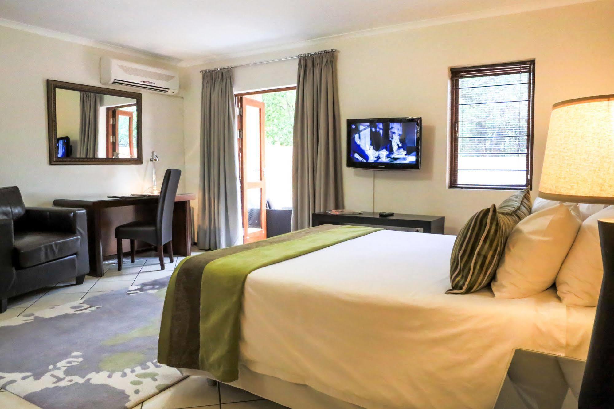 Westay Timessquare Apartments Sandton Exterior photo